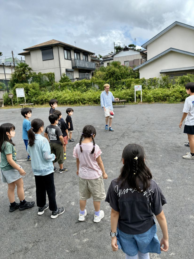 自由時間を楽しむ生徒たち